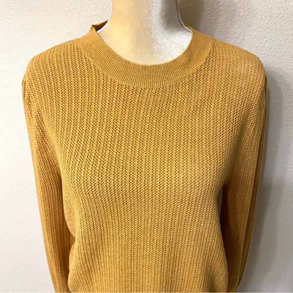 The Odells Classic Pointelle Sweater - Picture 4 of 10